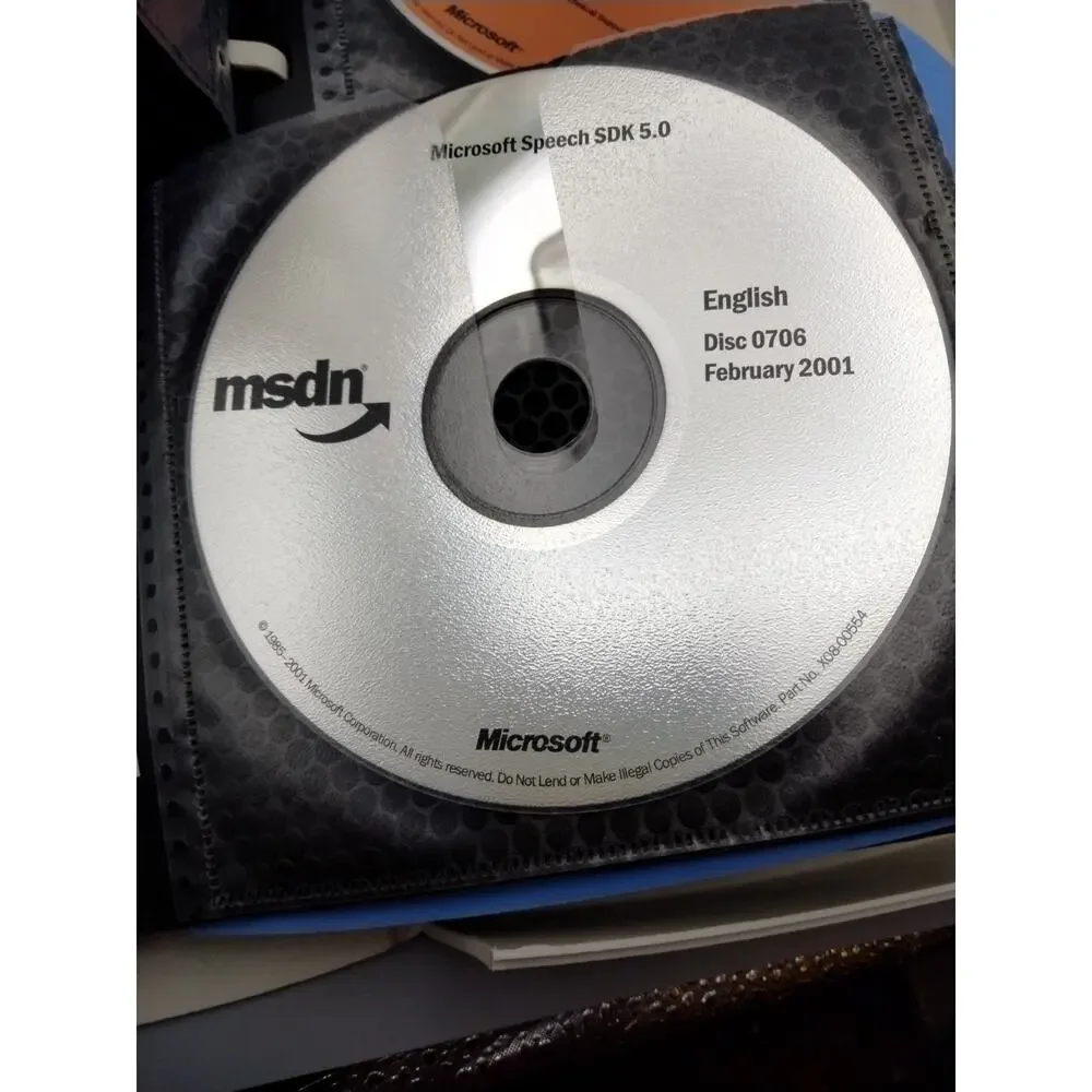 MSDN Software CD's Microsoft Windows 2000 server, Visual Studio Office Jan 2001